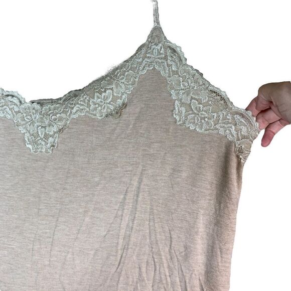 Lane Bryant‎ Lace Cami - Picture 2 of 6